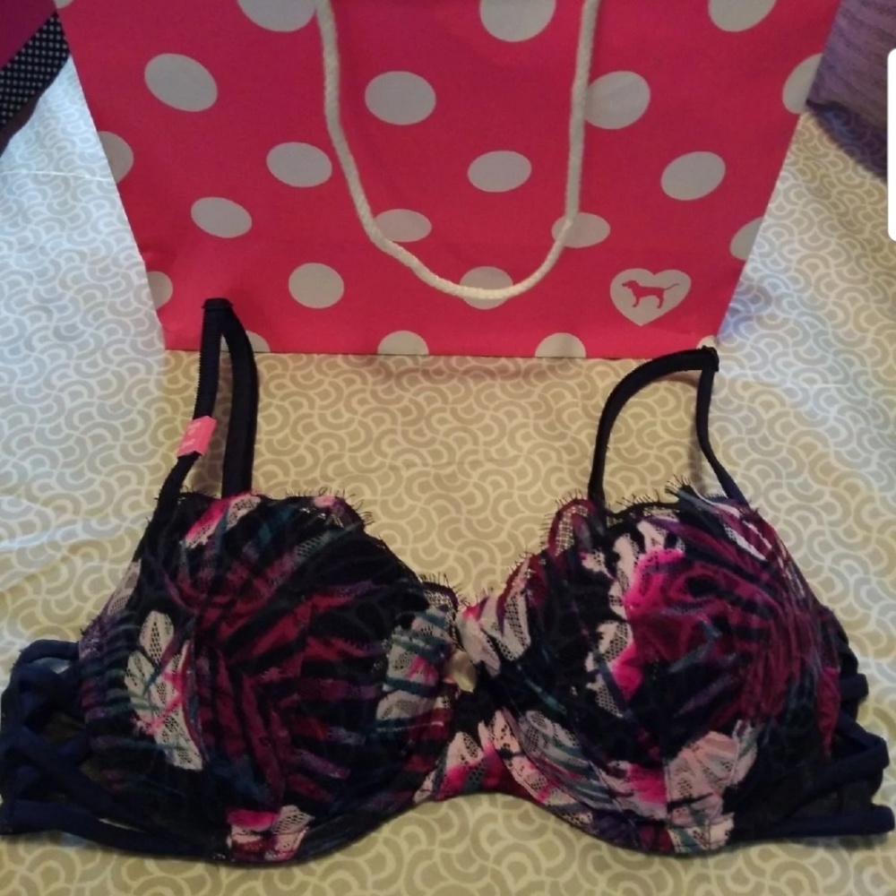 Vs pink bra